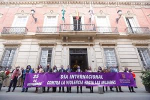 La Diputación permanece en alerta ante el maltrato a la mujer durante la pandemia