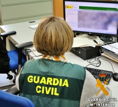Dos investigados por denunciar el falso robo de sus móviles