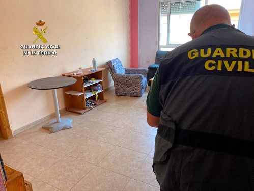 Se hace pasar por funcionario de la Junta para pedir sobornos a un okupa