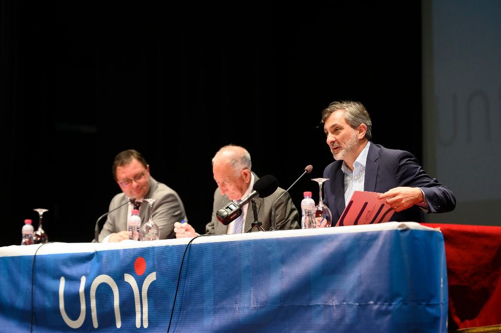 La Universidad de Mayores prepara un curso presencial “cargado de novedades”