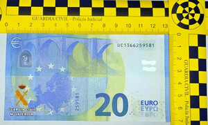 El TSJA confirma 4 años y 8 meses de cárcel con billetes falsos en Roquetas