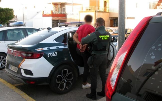 Detenido en Níjar un tironero reincidente