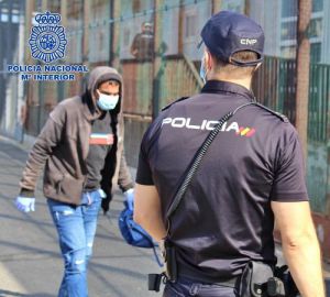 Solo 41 de los detenidos en Almería este año por delitos penales son inmigrantes irregulares