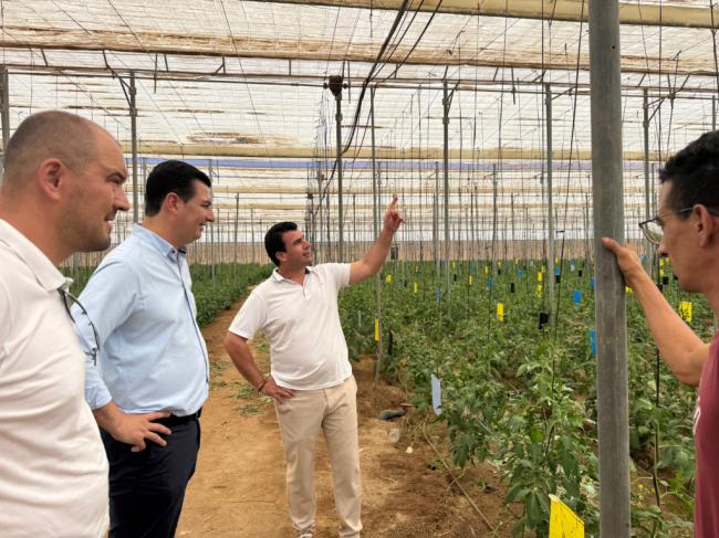 Garrido apoya a agricultores en nueva campaña agrícola