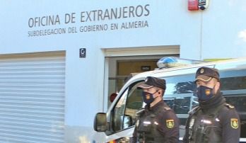Los extranjeros más solitarios de Almería