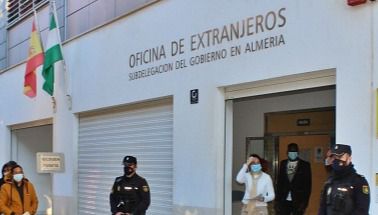Los extranjeros más solitarios de Almería