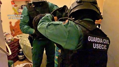 Sancionan a un guardia civil de El Ejido por no querer usar chaleco antibalas