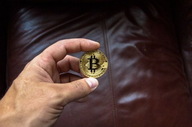 Duelo entre Bitcoin y la Banca Tradicional