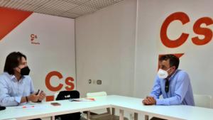 Cs y AJE trabajarán en iniciativas de empleo joven contra la despoblación