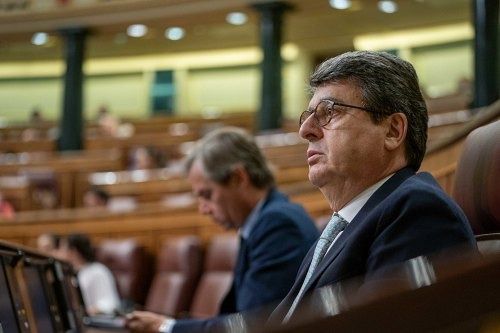 Matarí califica de 'castigo' el impuesto al plástico