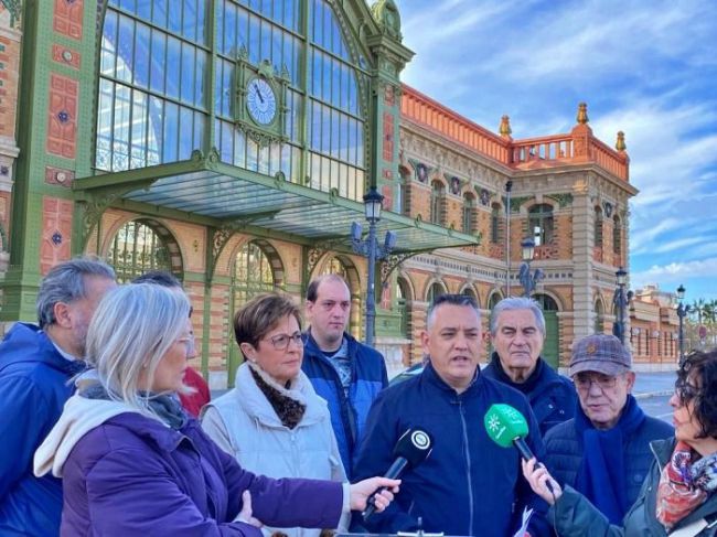 El PSOE 'reclama' el lunes lo que el sábado anunció que ya iba a hacer RENFE