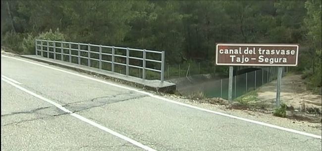 PNL del PP en el Parlamento exprese su rechazo al trasvase Tajo-Segura por 'perjuicio económico' a Almería
