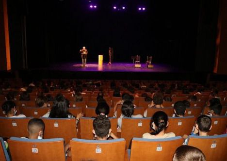 La industria cultural en Almería factura más que en Sevilla