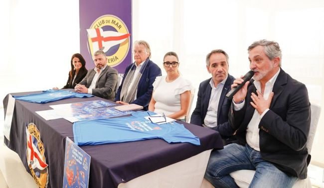 ¿Por qué Almería se vestirá de azul el domingo?