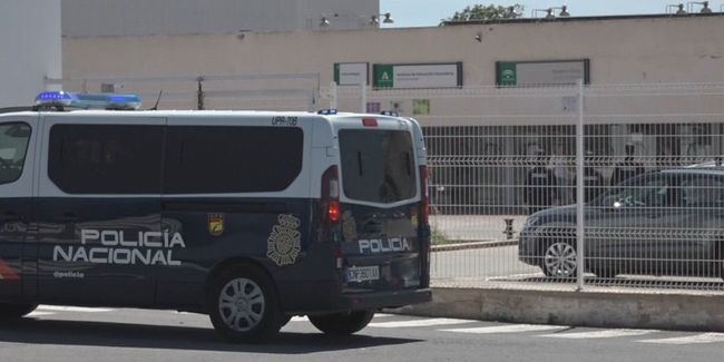 Detenidos dos menores por el apuñalamiento en el IES Portocarrero