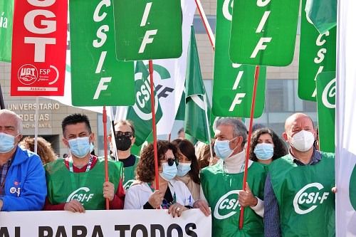 CSIF denuncia el cierre del 25% de las camas de UCI en Torrecárdenas este verano