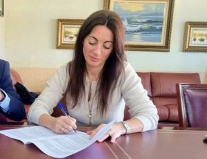 El Puerto de Almería ingresó un 33% más que el año anterior