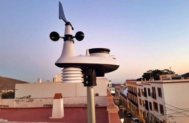 Almería espera una semana de calor y lluvias