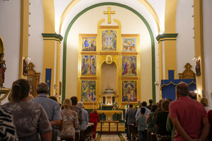 Misa y tradicional ofrenda floral a la Virgen del Rosario