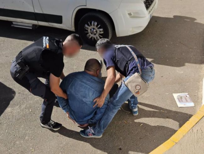 Tres detenidos por extorsionar a un empresario de El Ejido