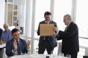 Fernando Brea deja la UNED tras 38 años