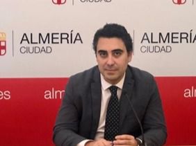 Pérez de la Blanca Defiende la trasparencia y gestión de la EMAT