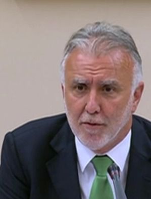 El ministro Torres defiende el derecho de Sánchez a señalar prevaricación del juez