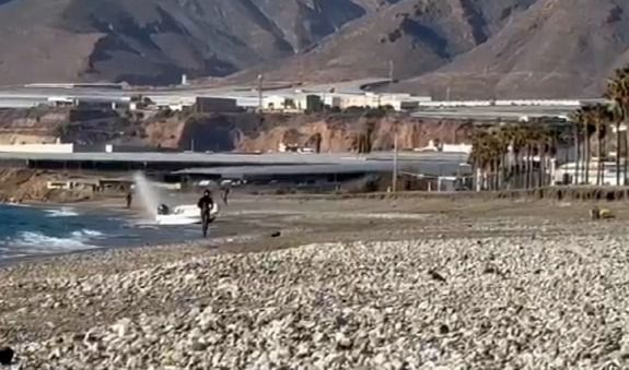 Desarticulada una red criminal en Almería que facilitaba la entrada de migrantes sirios y argelinos