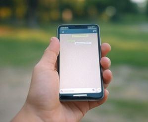 Mensajes de WhatsApp comprometen a Reyes Maroto