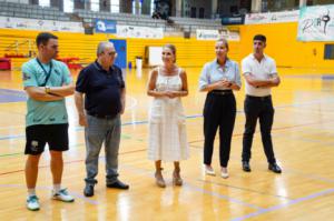 La alcaldesa apoya al Surseeds El Ejido Futsal en su entrenamiento
