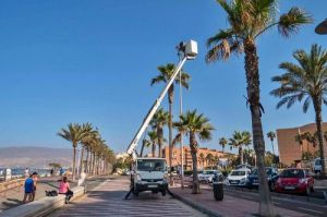 Ayuntamiento licita obras de alumbrado en El Toyo
