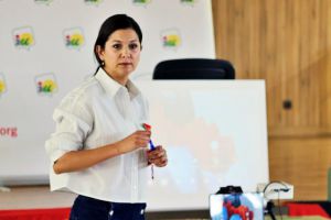 IU Almería denuncia el impacto de los aranceles de Trump en la provincia y critica el apoyo de Vox