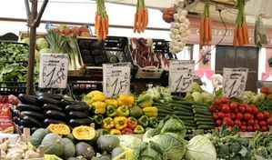 Las exportaciones almerienses se quedan dos puntos por debajo de las sevillanas
