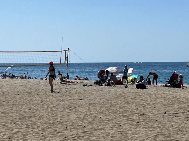 Localizan el cuerpo del buzo desaparecido en la playa de El Zapillo