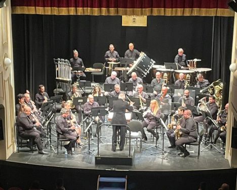 José Solá Palmer dirige un vibrante programa musical