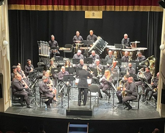 José Solá Palmer dirige un vibrante programa musical