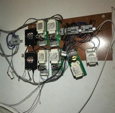 Defraudan 13.000 euros en luz y les pillan casi 60.000 en drogas