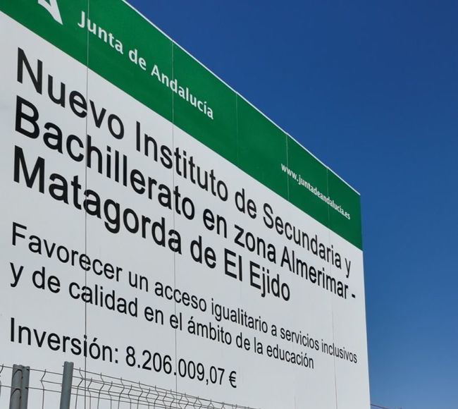 Martín (PSOE) no ve los nuevos centros educativos de El Ejido