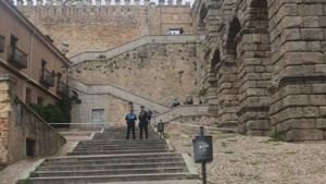 Turista británico fallece tras caer del Acueducto de Segovia