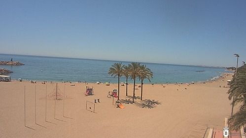 Roquetas de Mar consolida su liderazgo turístico en Andalucía con más de 293.000 visitantes este verano