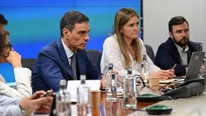 El Gobierno defiende a Sánchez ante las acusaciones de Feijóo sobre el apagón