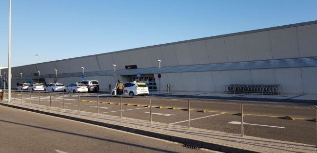 La Junta de Andalucía reclama a Aena ampliar el Aeropuero de Almería