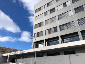 Ciudadano entrega cartera extraviada con 360 euros en Almería