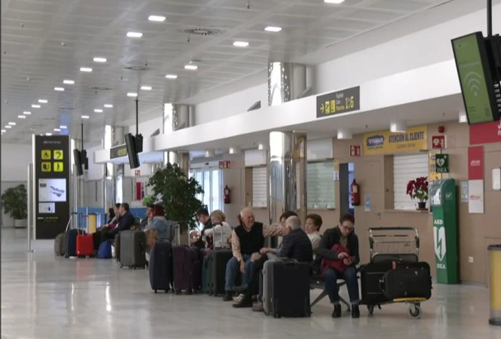 El tráfico internacional impulsa el aeropuerto de Almería