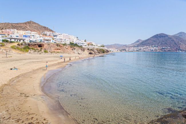 El Auge del Ocio Digital en Almería: Más Allá de la Tapa y la Playa