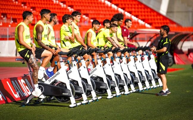 Almería busca sumar en casa ante el Éibar