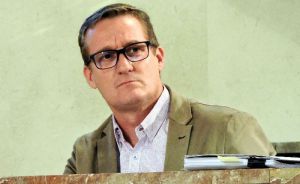 El PSOE de Almería acusa al Gobierno local de otra subida "abusiva" en el cementerio