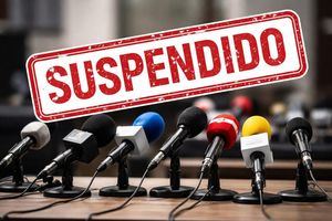 Almería suspende su agenda institucional tras la tragedia ferroviaria en Adamuz