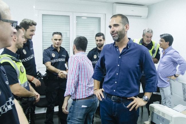 El alcalde destaca la labor desarrollada por los cuerpos de seguridad y servicios de emergencia, velando por la seguridad de la Feria de Almería.