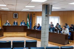 Roquetas de Mar pide al Gobierno limitar el uso del burka en espacios públicos por seguridad e igualdad